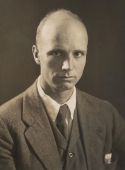 Rockwell Kent in his late 30s